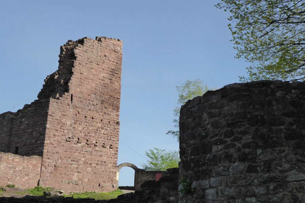 Die Ruinen des Château du Stock