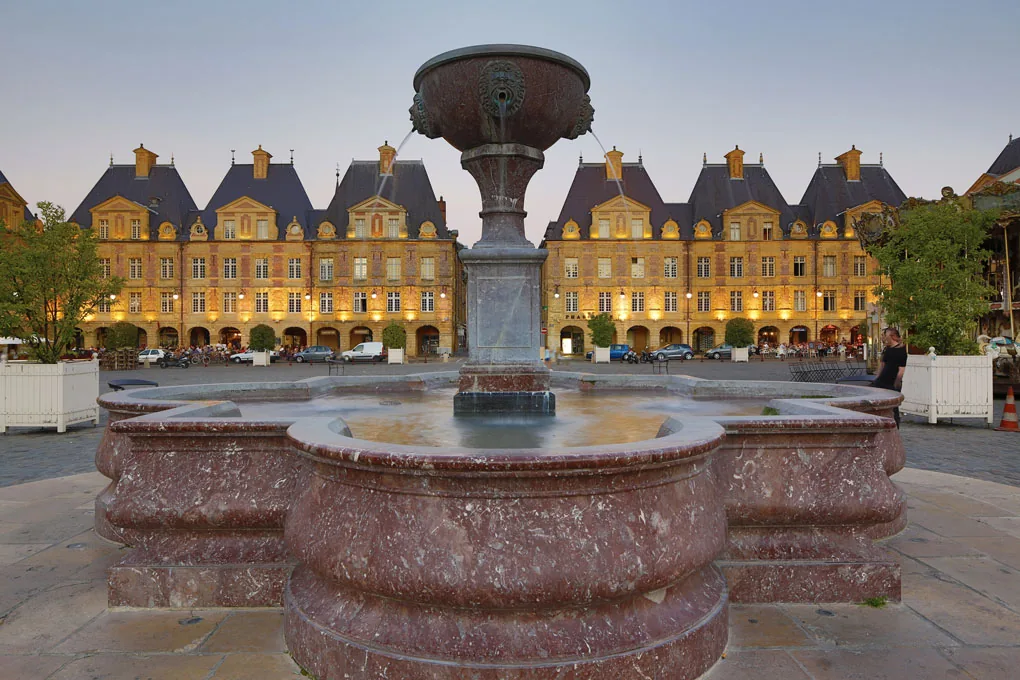 Charleville-Mézières – Perle der Ardennen am Fluss