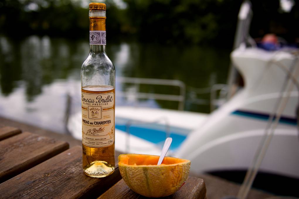 Charente entre vignes et fleuve gallery image