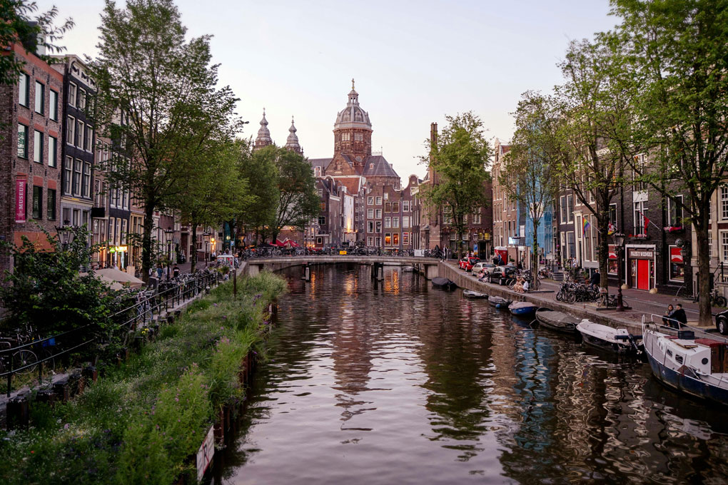 Rembrandt’s Canals gallery image