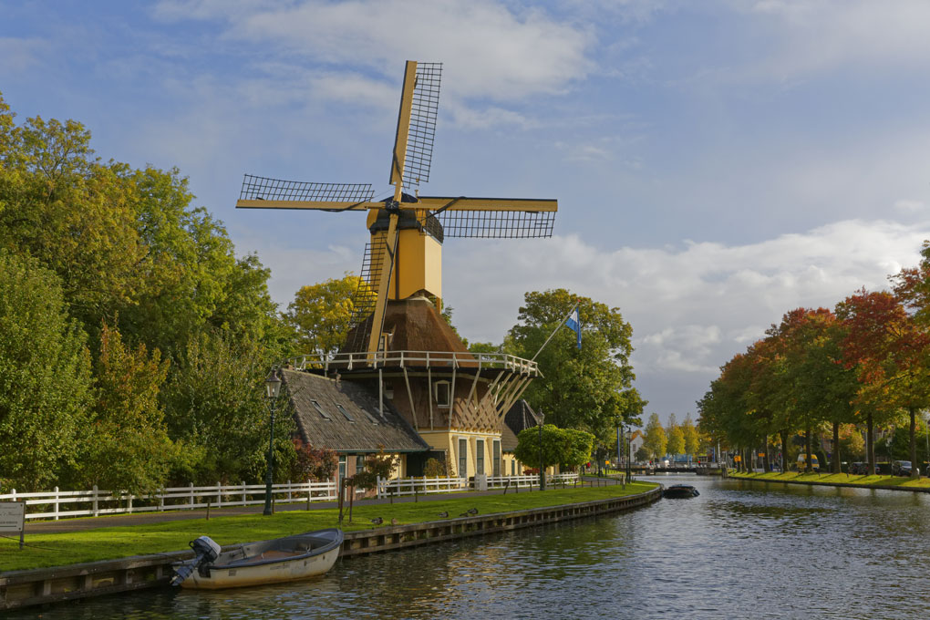 City of Art and Drawbridges gallery image
