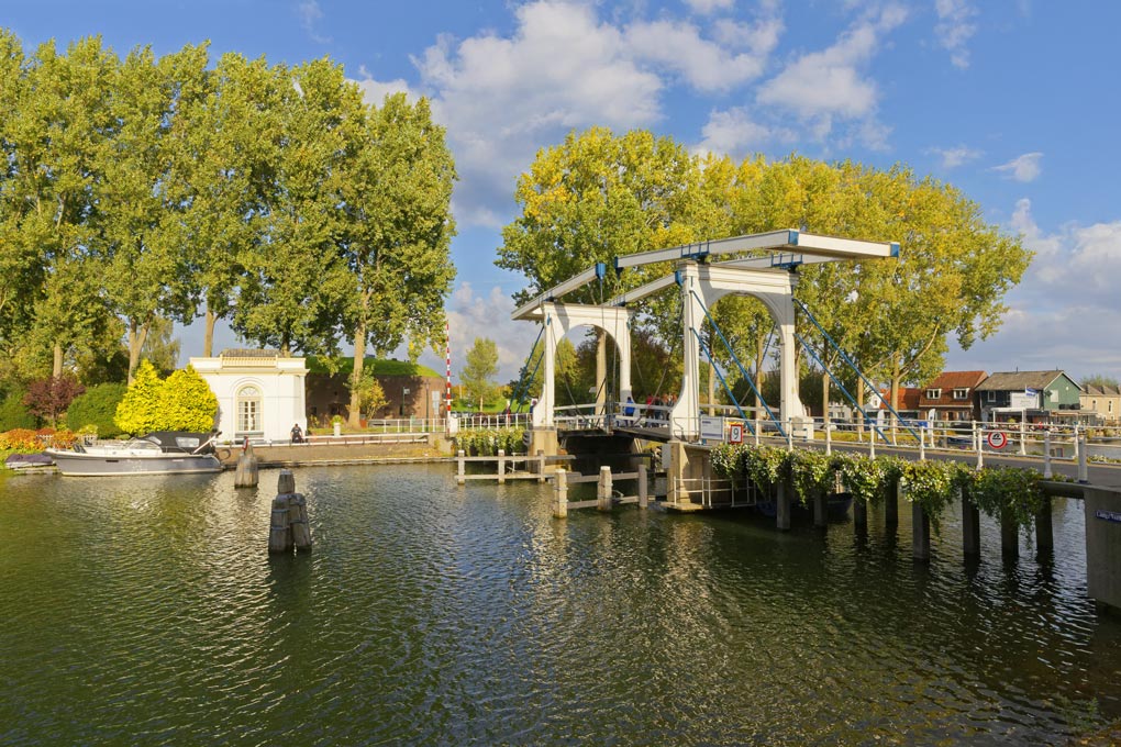 By houseboat along the Vecht River