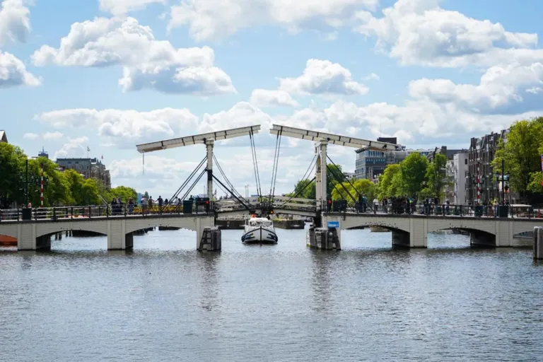 Charme et ponts-levis