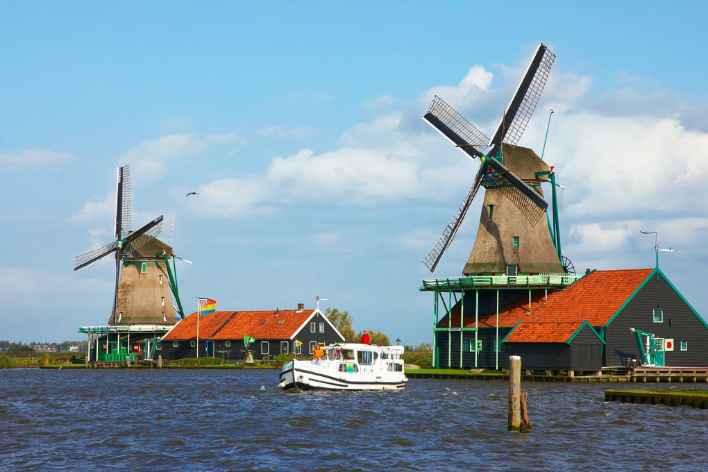 North to south: Holland by water