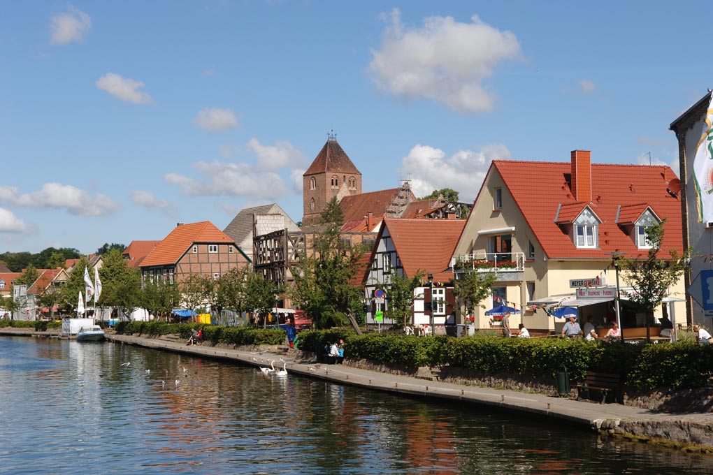 Wälder und mittelalterliche Dörfer gallery image