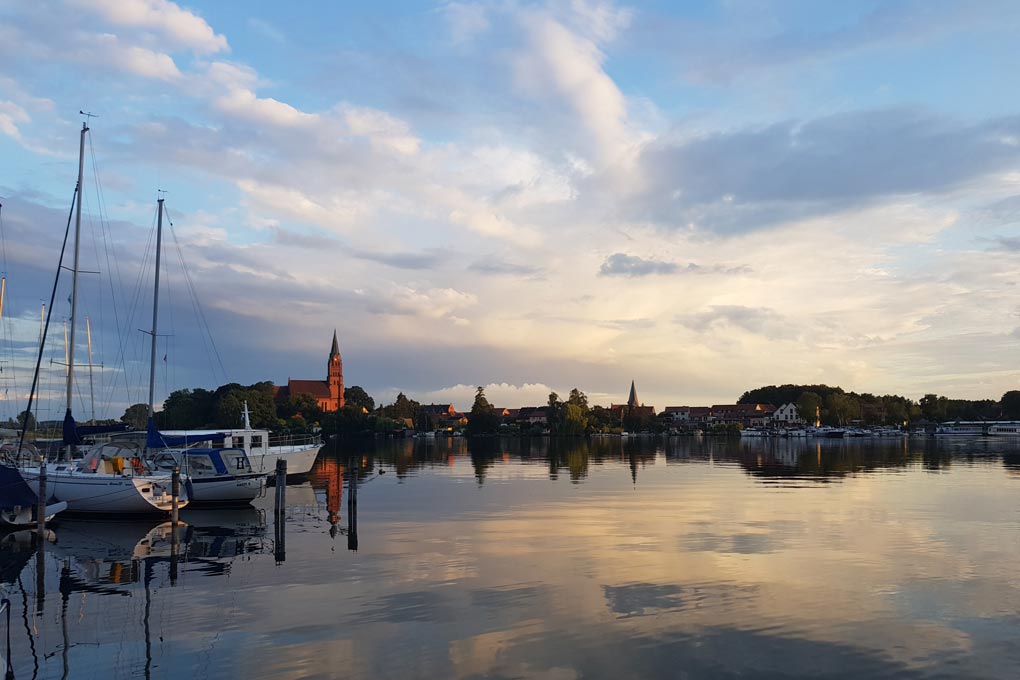 Von bewaldeten Seen zu königlichen Palästen