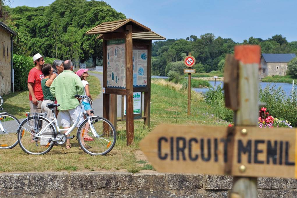 Châteaux sur la Mayenne gallery image