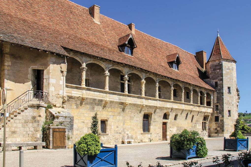 From the Bastide of Vianne to the Roman Bridge gallery image