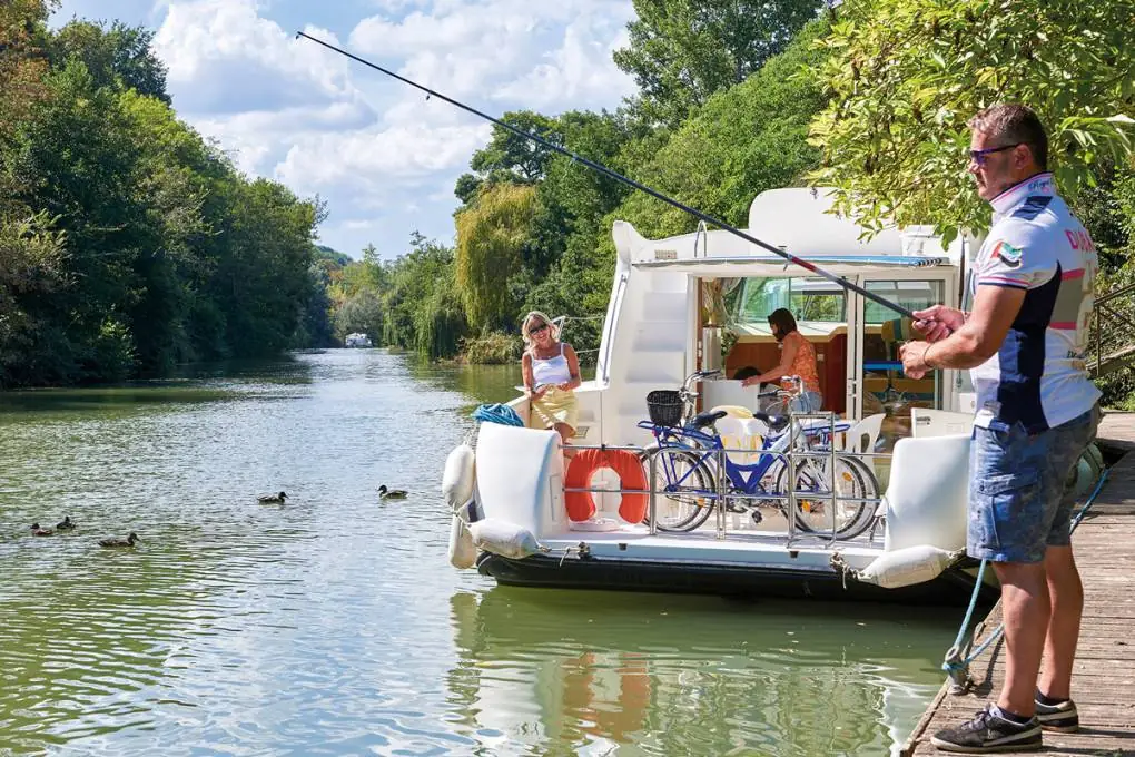 Von Weinbergen zum Panorama von Meilhan-sur-Garonne gallery image