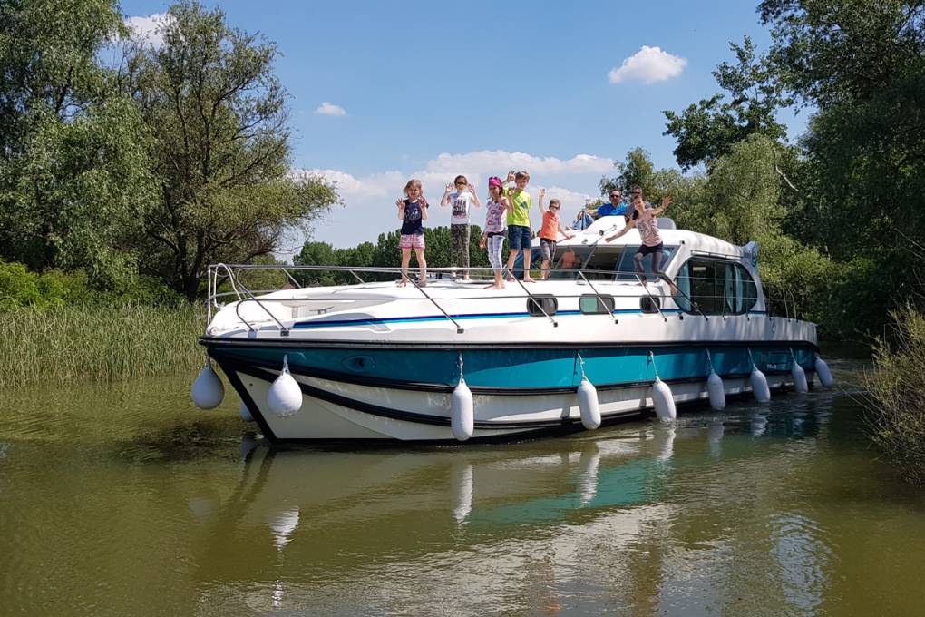 Tiszacsege