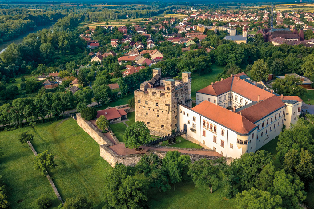 Visit the Rákóczi Palace in Sárospatak