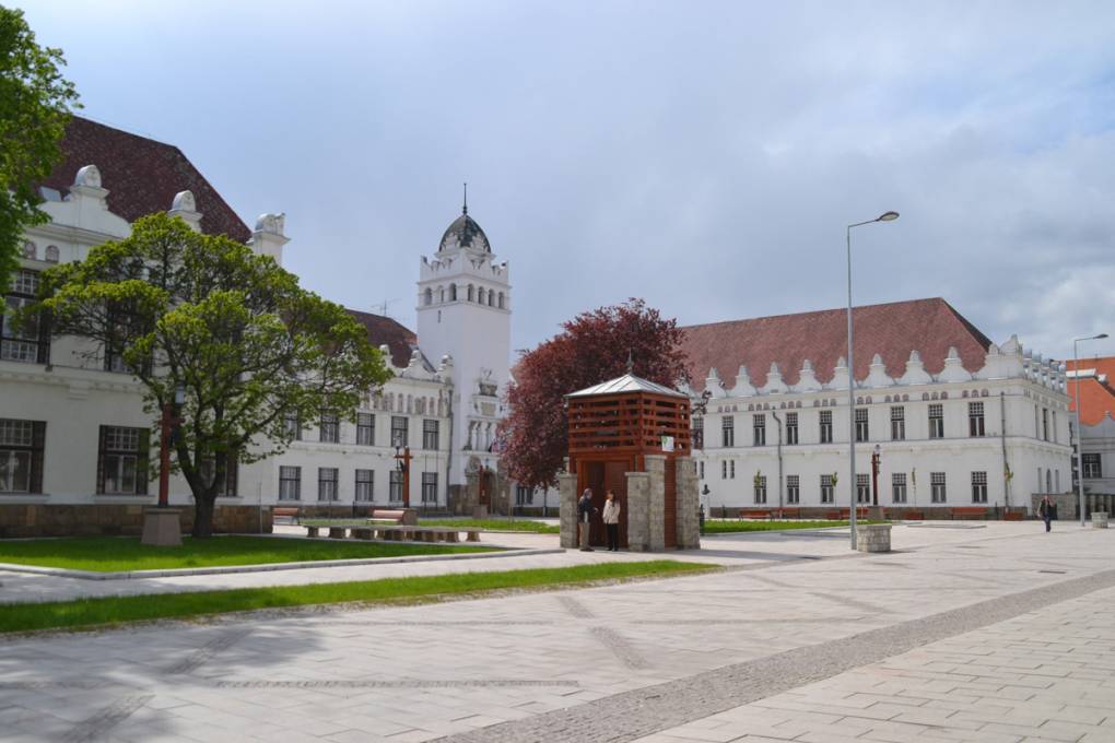 From Vineyards to Wild Rivers gallery image