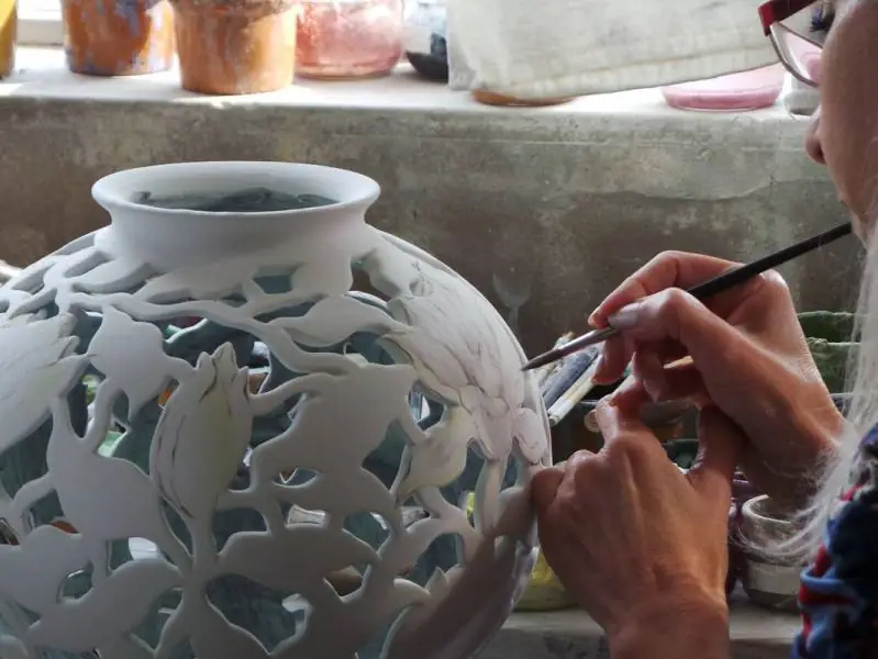 Earthenware and Characterful Villages