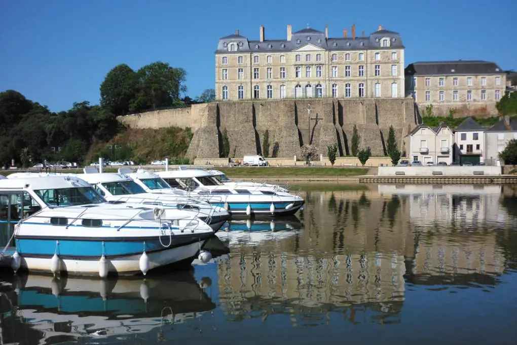 Anjou in the Middle Ages