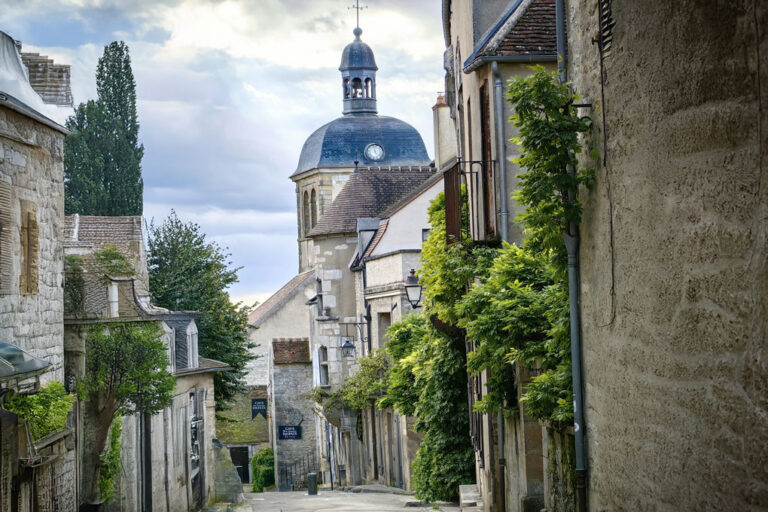 Ein Kirchenschiff für Vézelay