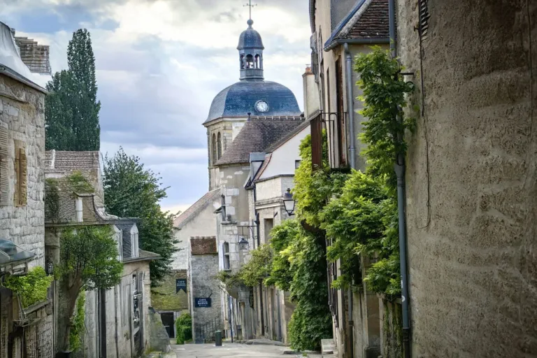 Ein Kirchenschiff für Vézelay