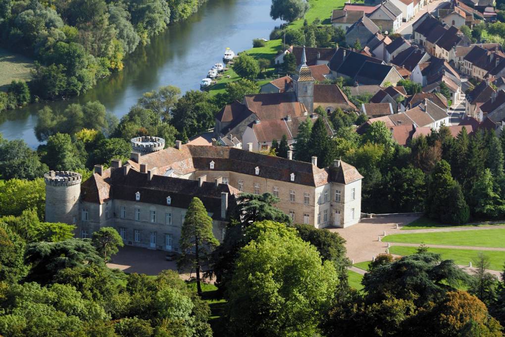 Hausbootfahrt auf der kleinen Saône gallery image