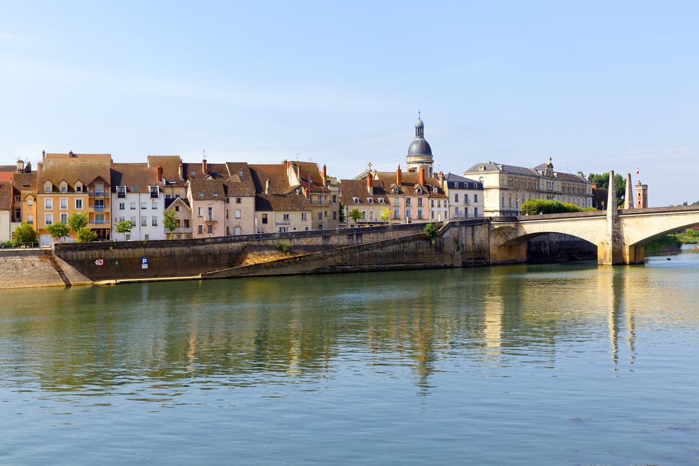 Saint-Léger-sur-Dheune: Flussschönheit und burgundisches Terroir