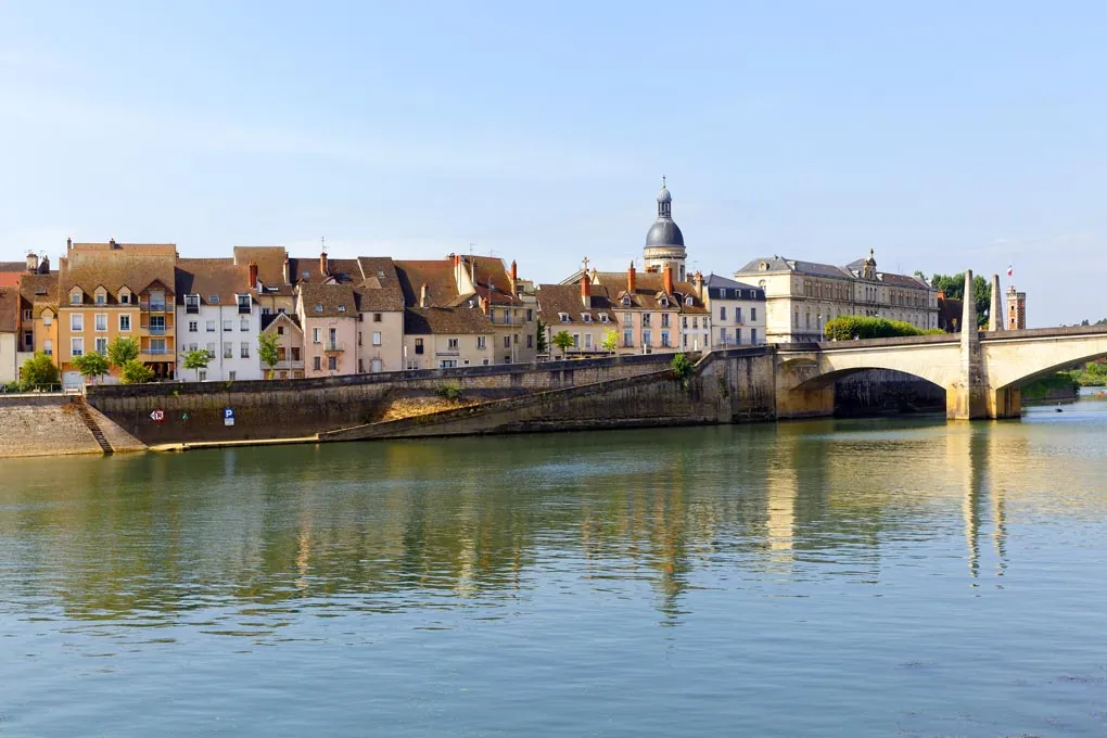 Saint-Léger-sur-Dheune: Flussschönheit und burgundisches Terroir