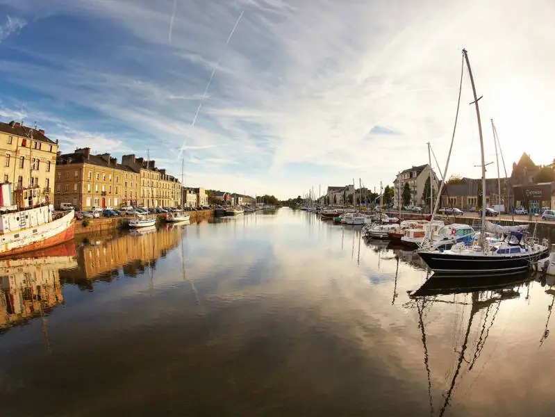 Die Bretagne zwischen Land und Meer gallery image