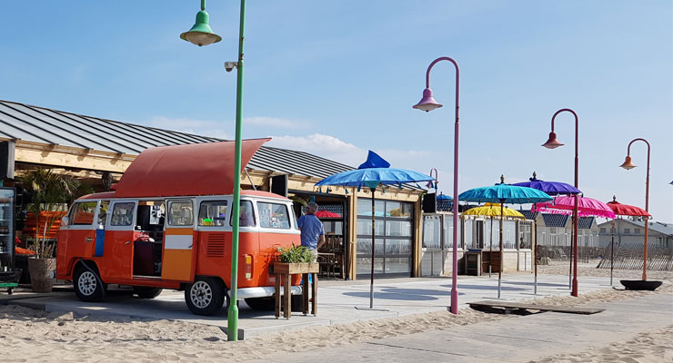 Beachbar in Katwijk - Hausbooturlaub Holland Locaboat