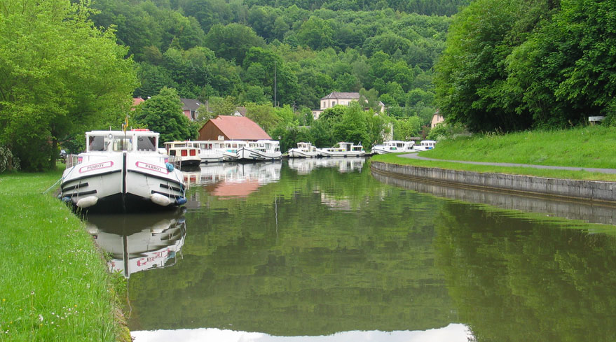 Bateaux sans permis à Lutzelbourg