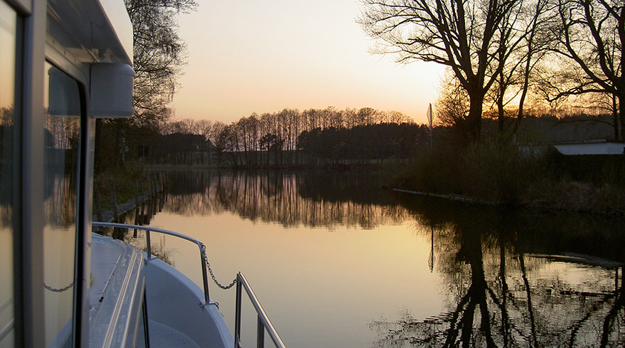 Coucher de soleil sur le canal